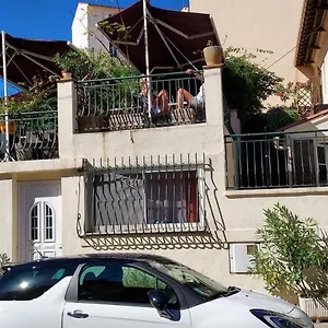 Crew Lighthouse Auberge de jeunesse Antibes